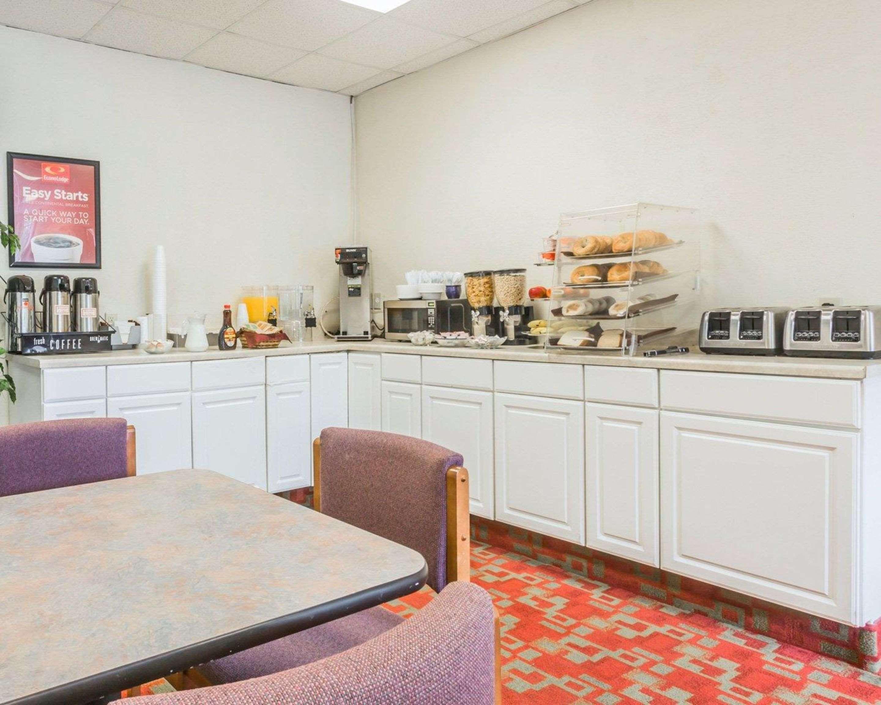 Econo Lodge Stewart International Airport New Windsor Kültér fotó