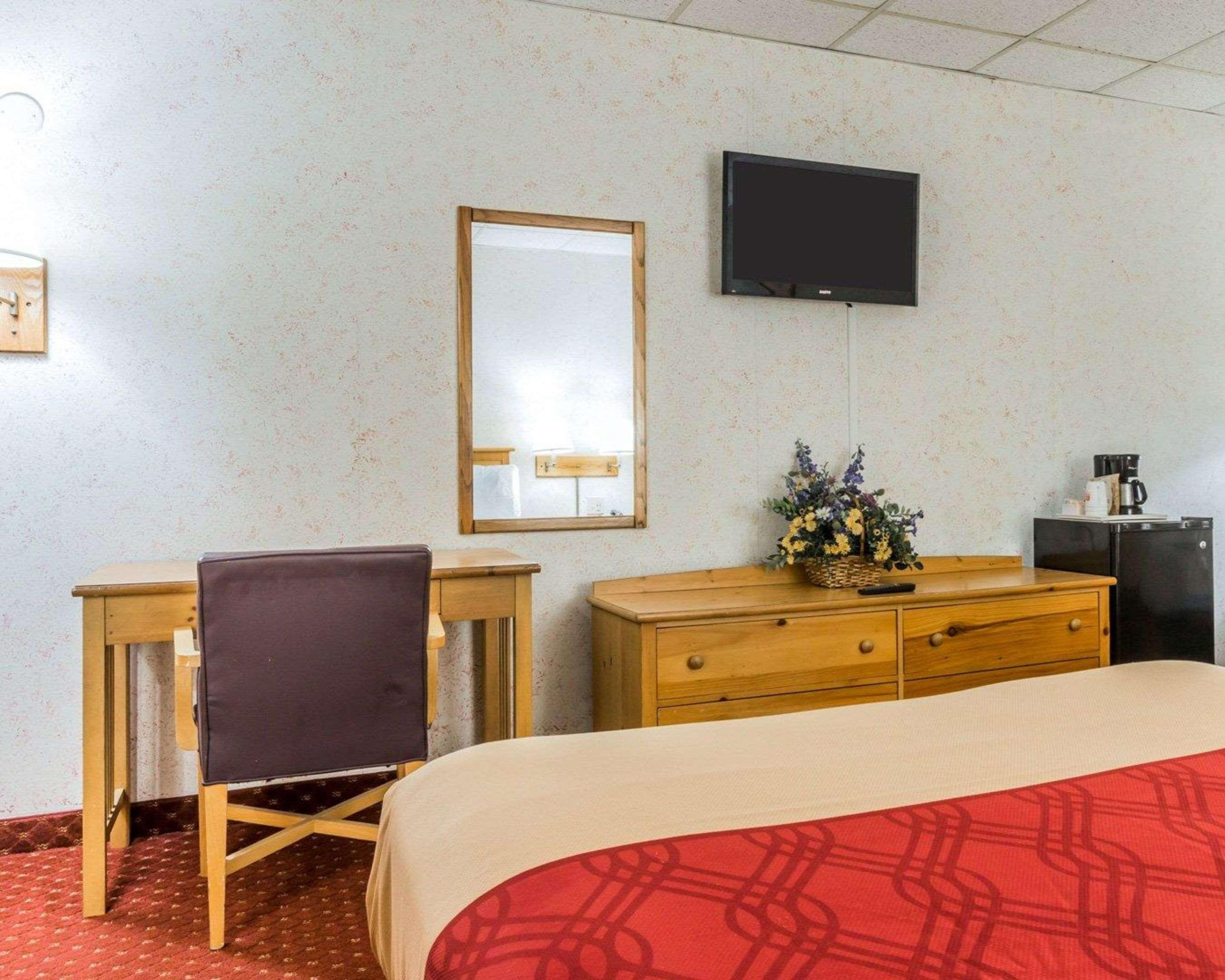 Econo Lodge Stewart International Airport New Windsor Kültér fotó